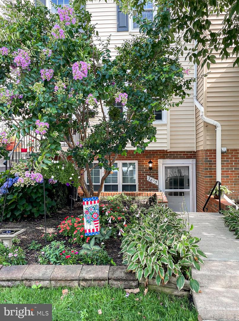 7615 North Arbory Way #121, Laurel