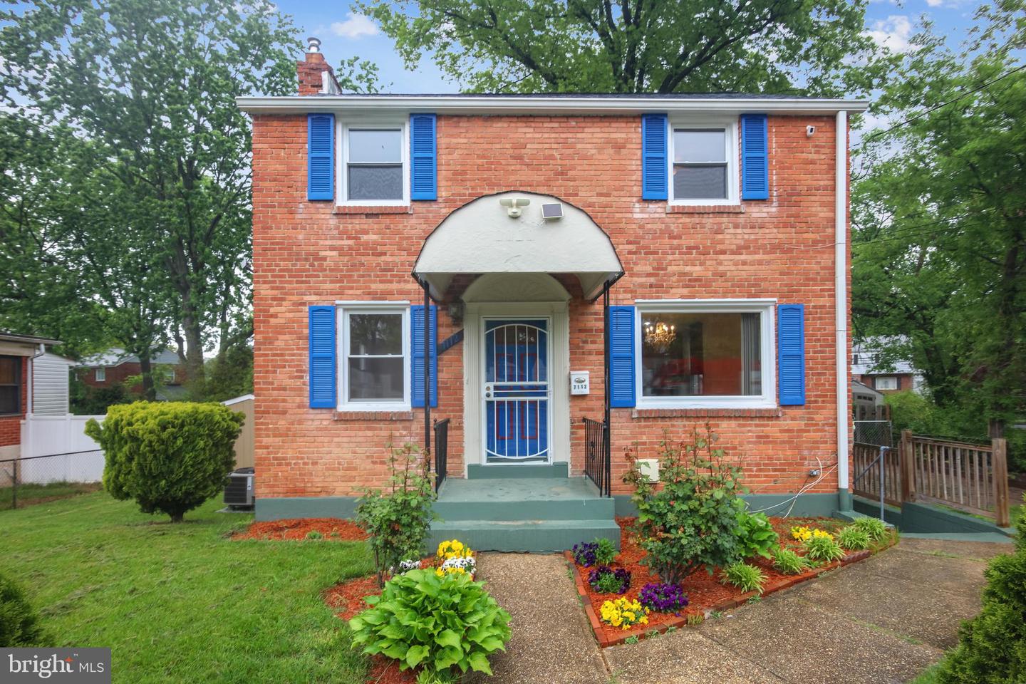 7112 Annapolis Road, Hyattsville
