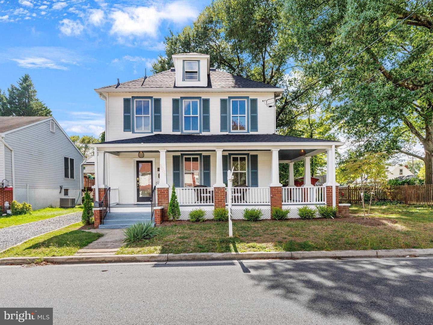 5005 Huron Street, College Park