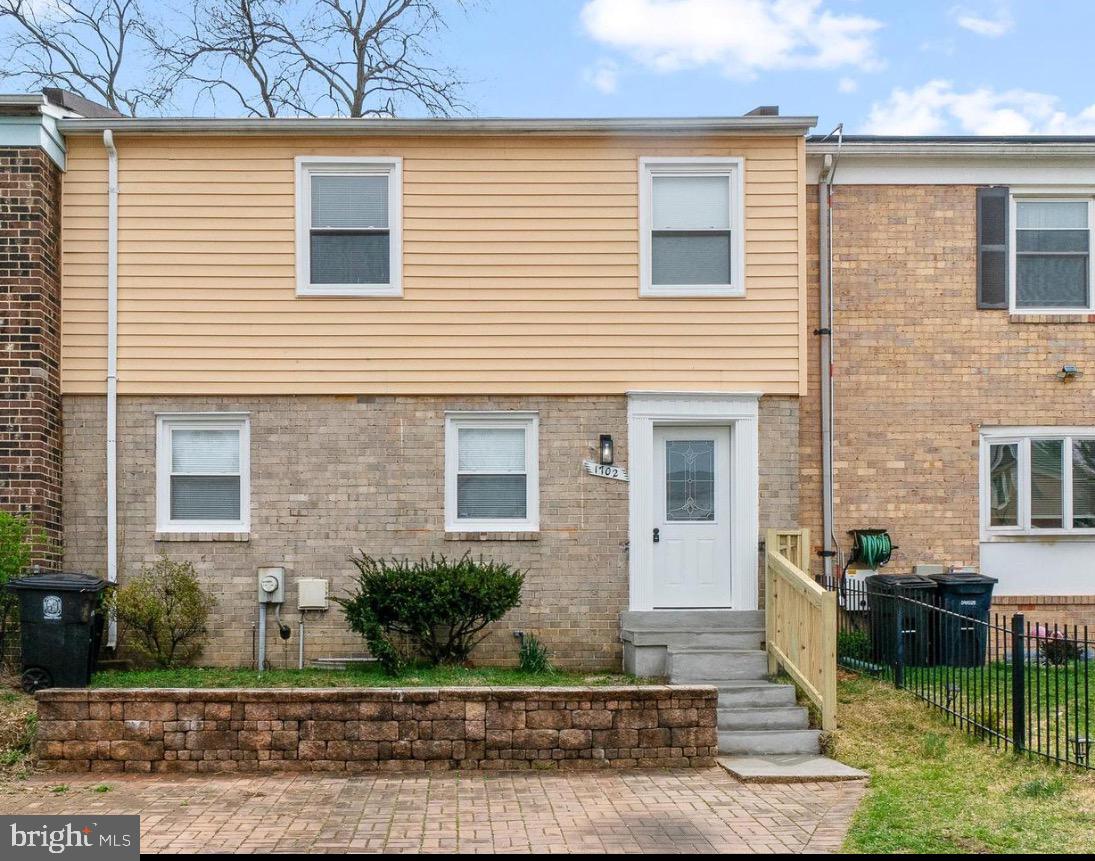 1702 Rollins Place