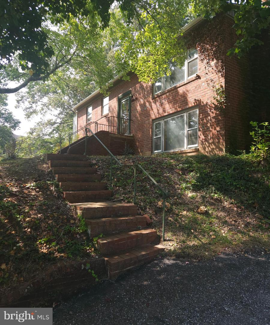 9012 Doris Drive, Fort Washington