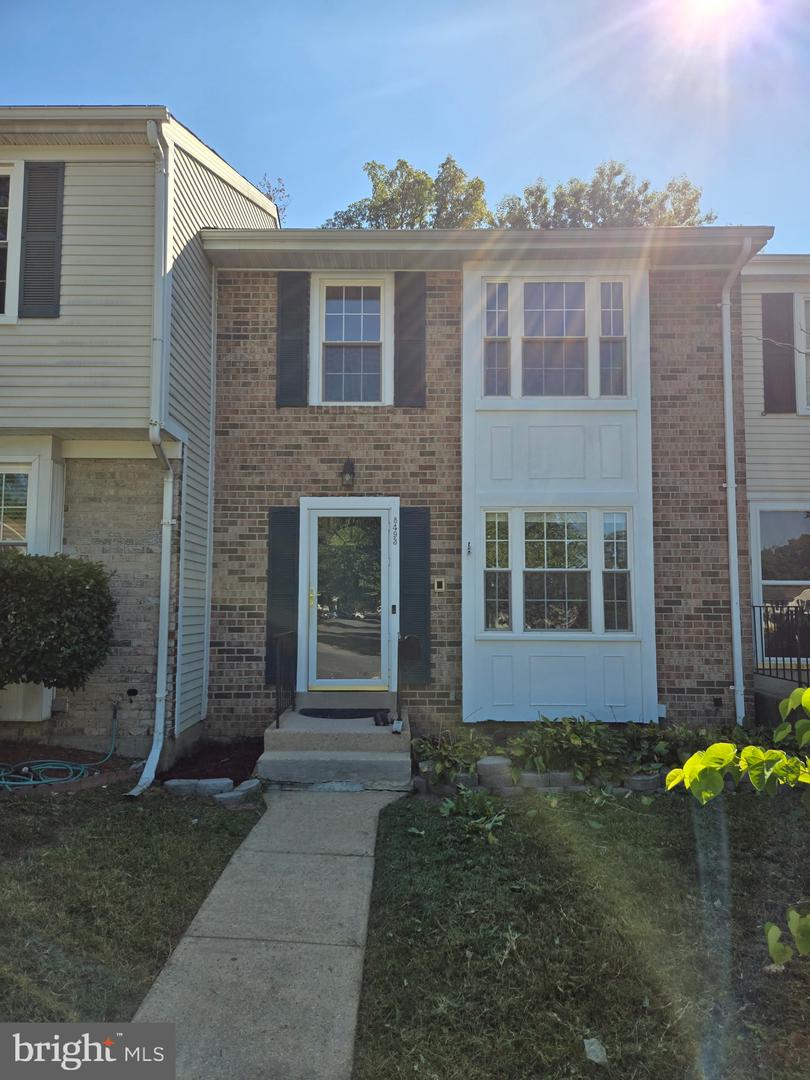 8493 Snowden Oaks Place, Laurel