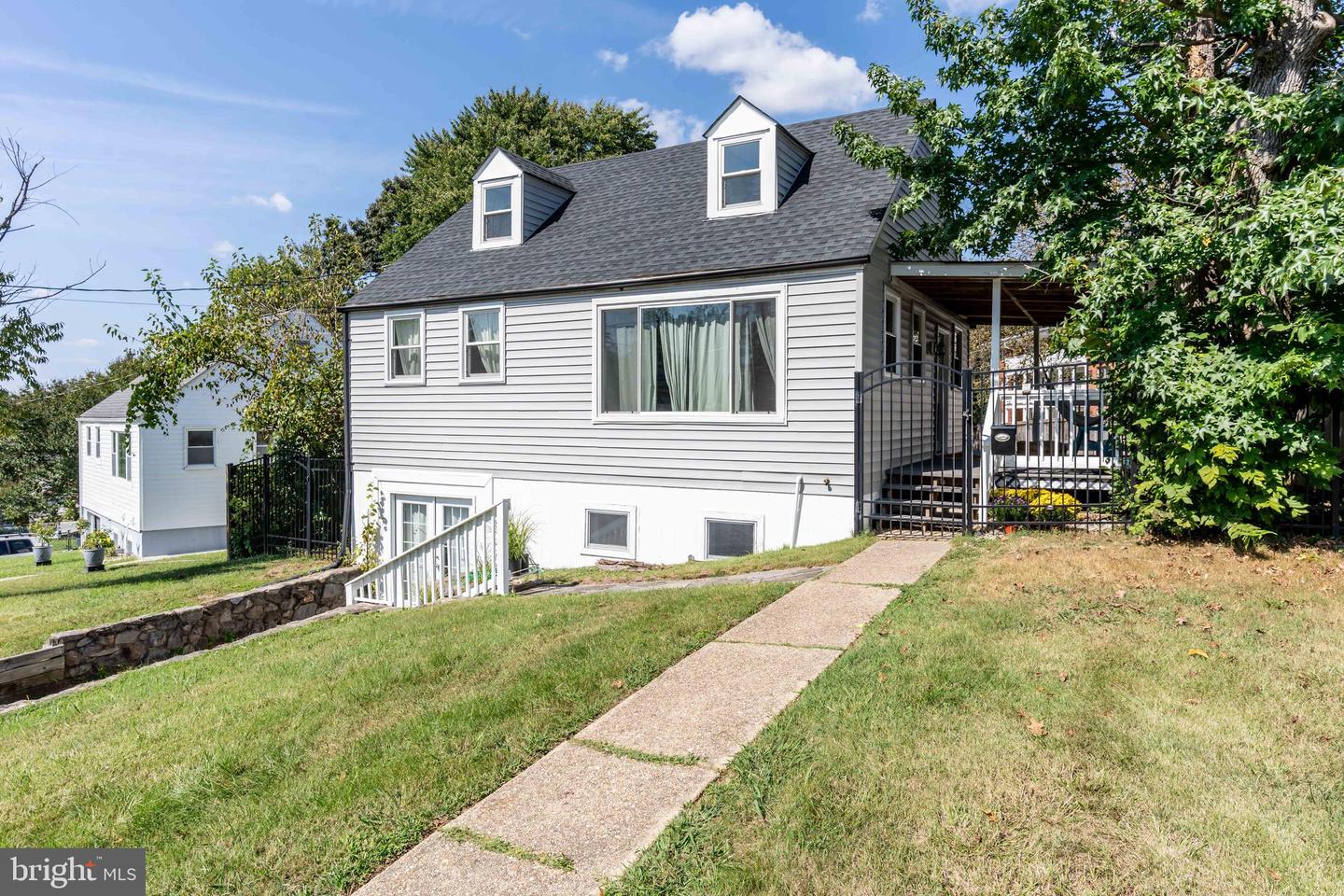 6614 Patterson Street, Riverdale