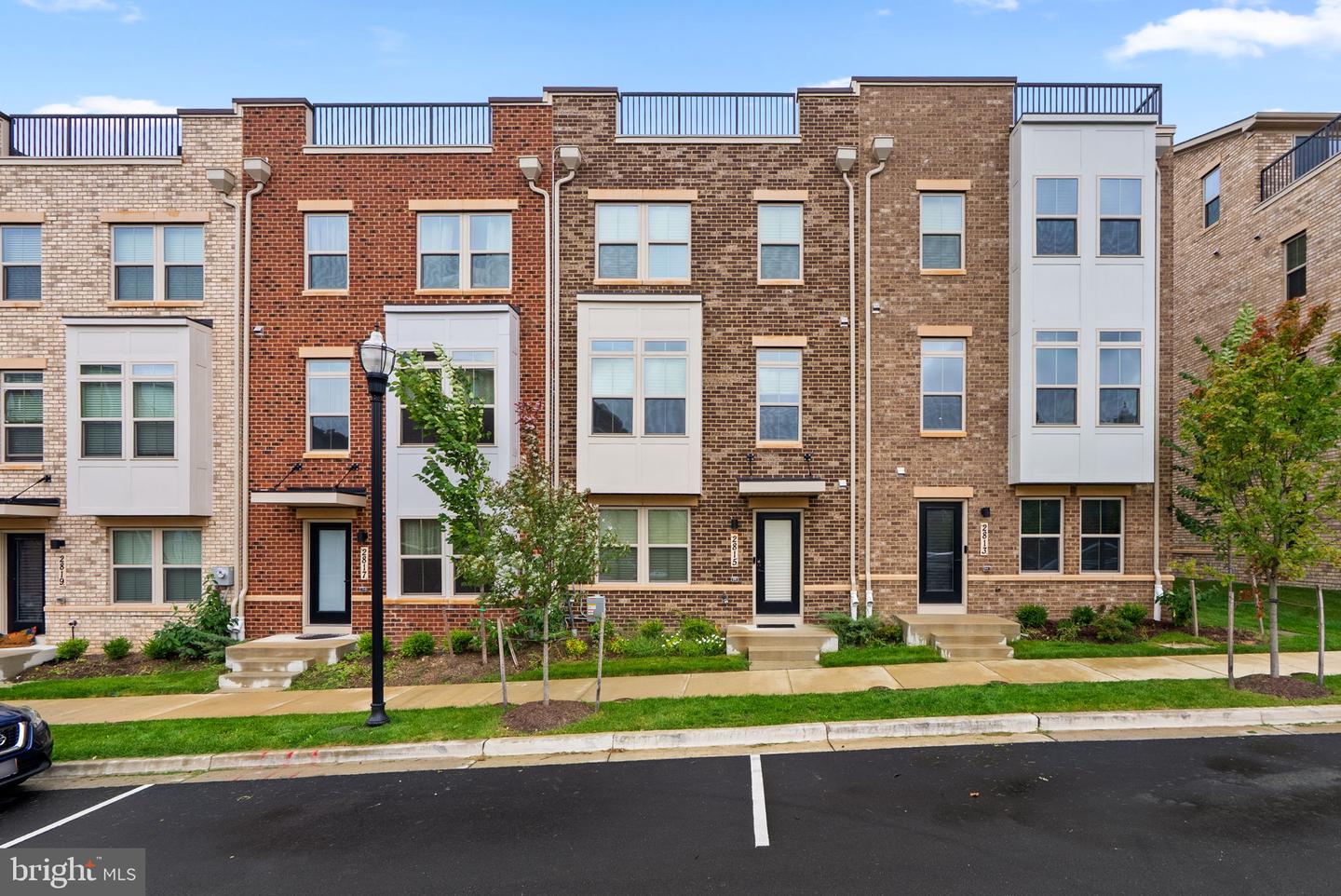 2815 Battersea Lake Loop, Hyattsville