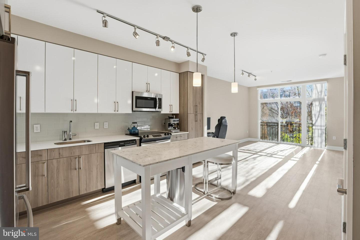 145 Riverhaven Drive #245