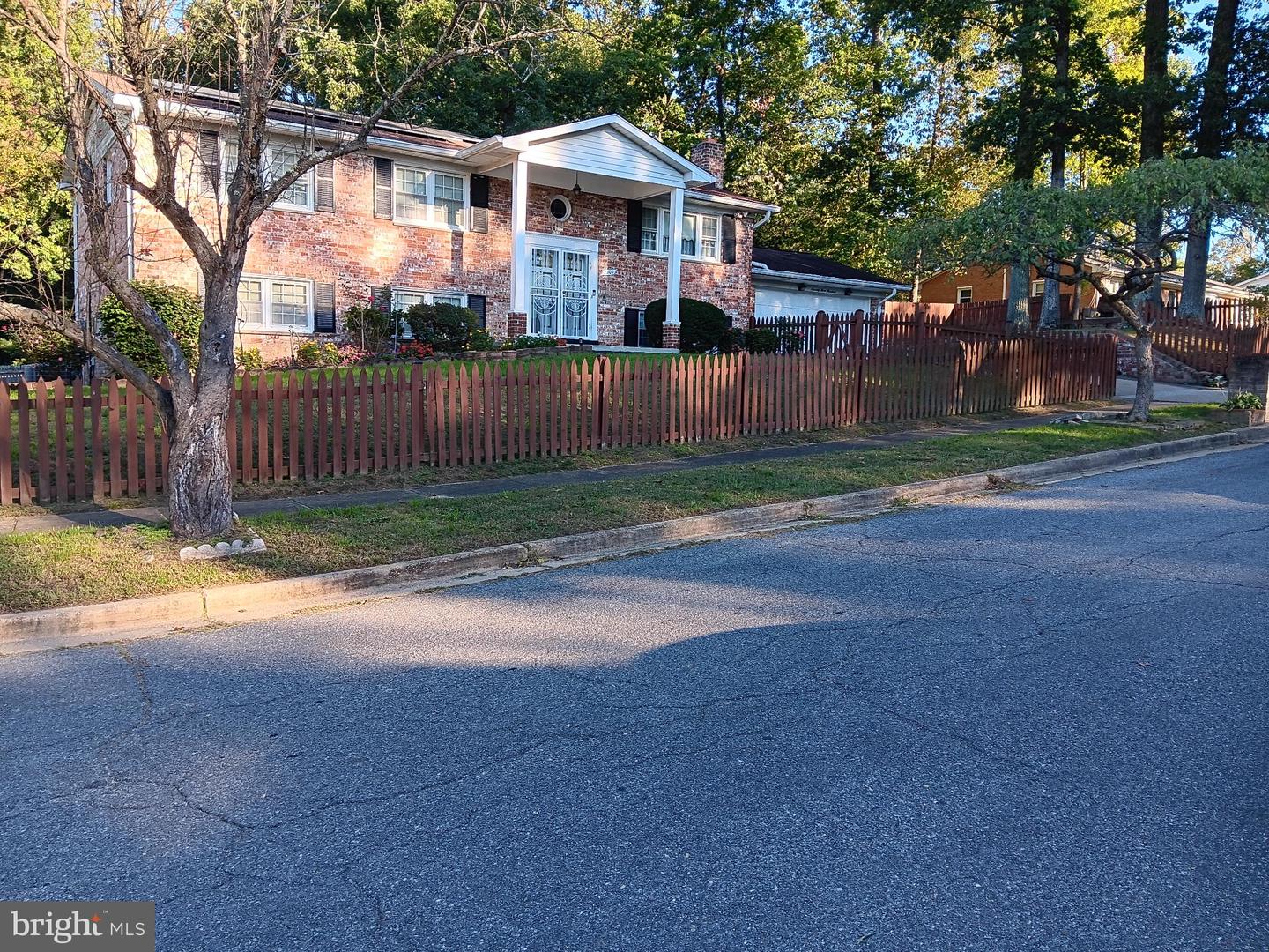 7300 Roselynn Lane, Clinton