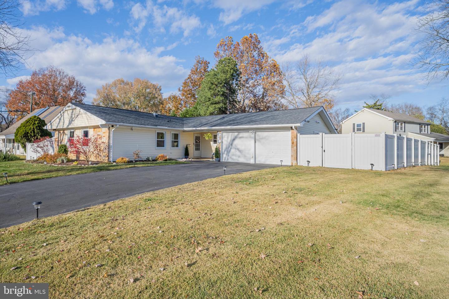 12324 Kemmerton Lane, Bowie