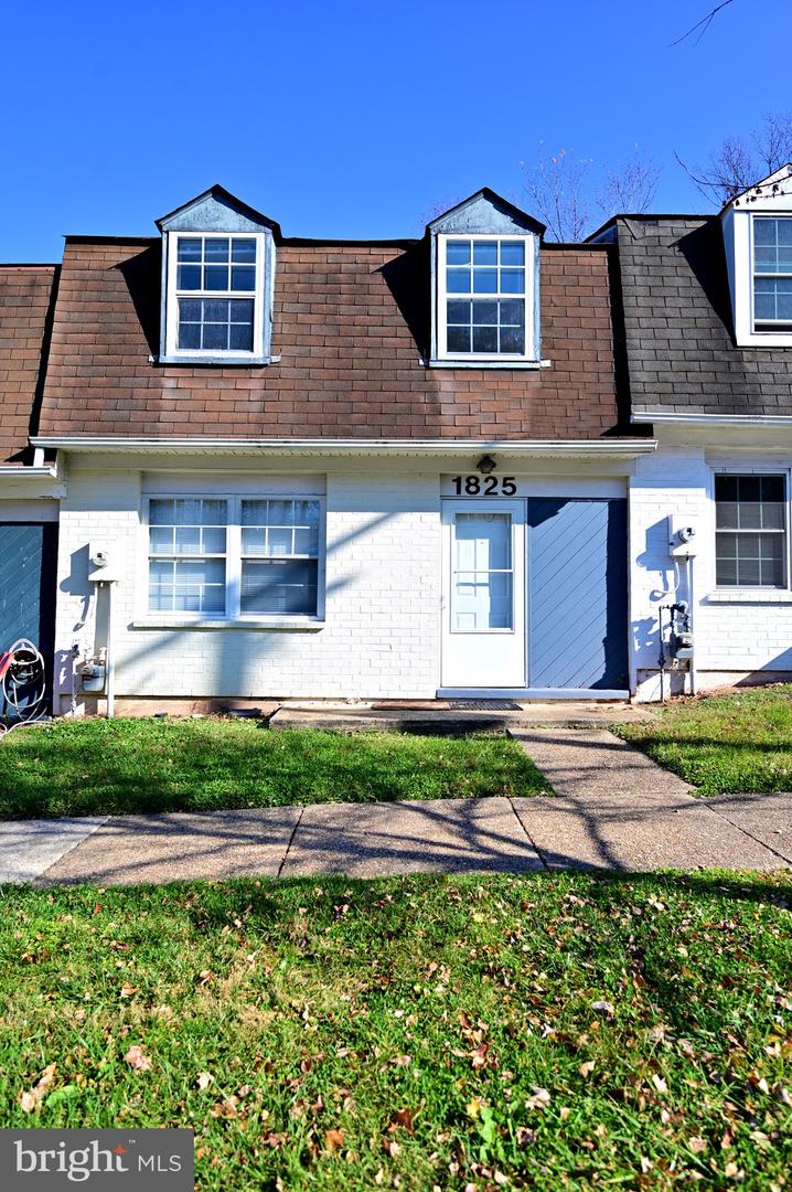 1825 Village Green Drive, Hyattsville
