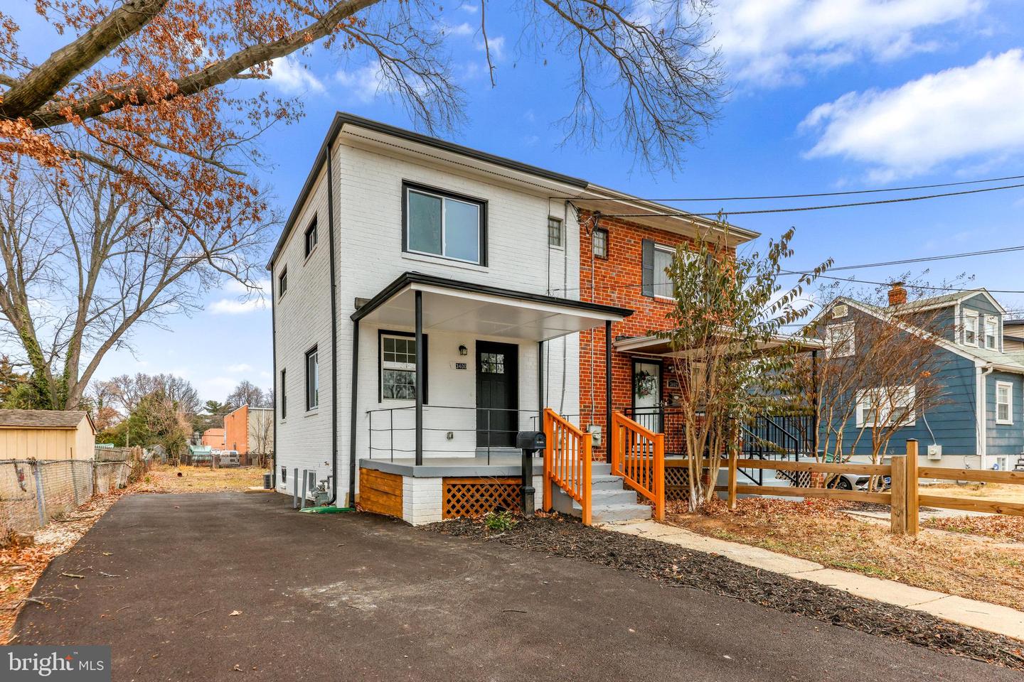 3400 Webster Street, Brentwood