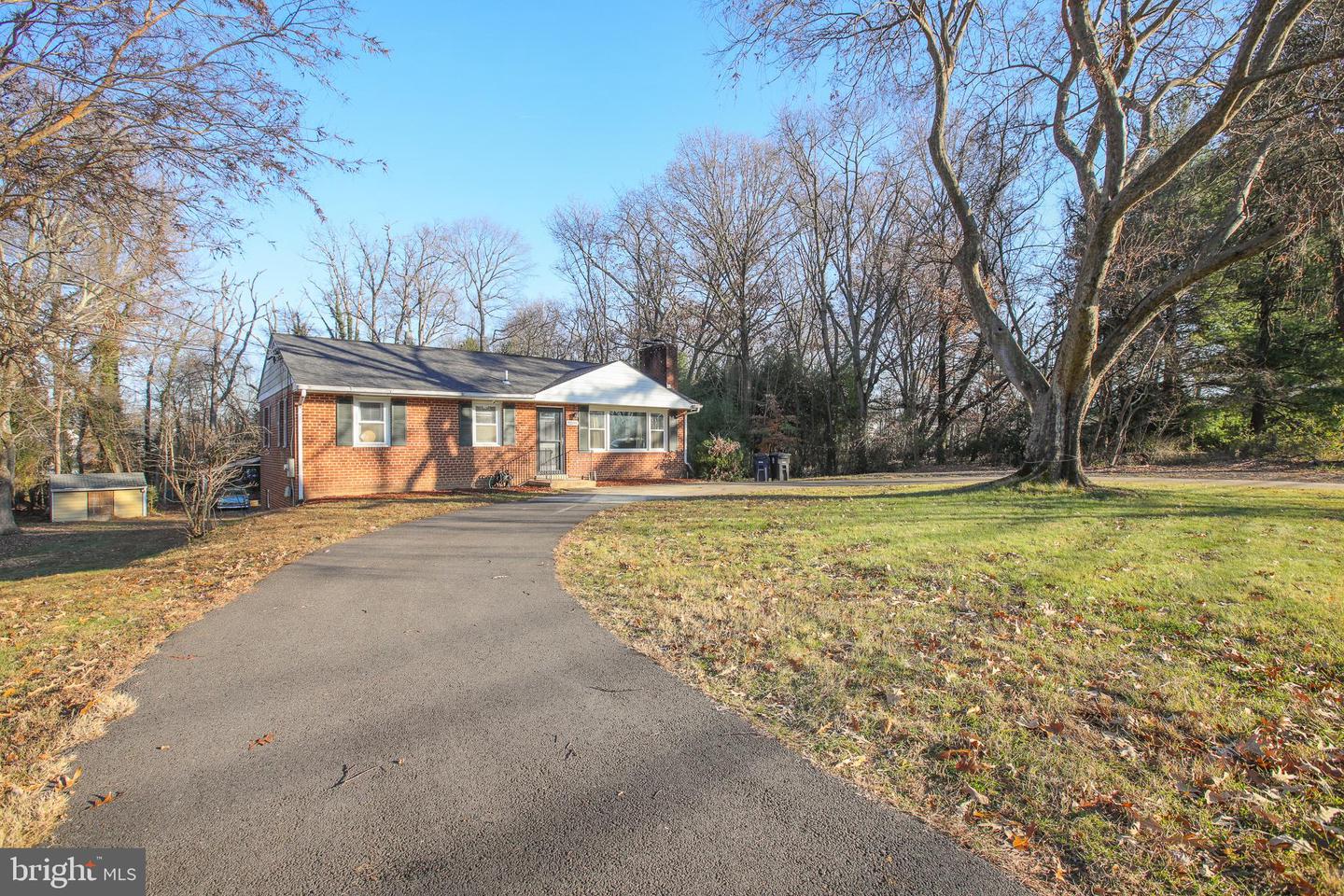 9200 Pine View Lane, Clinton