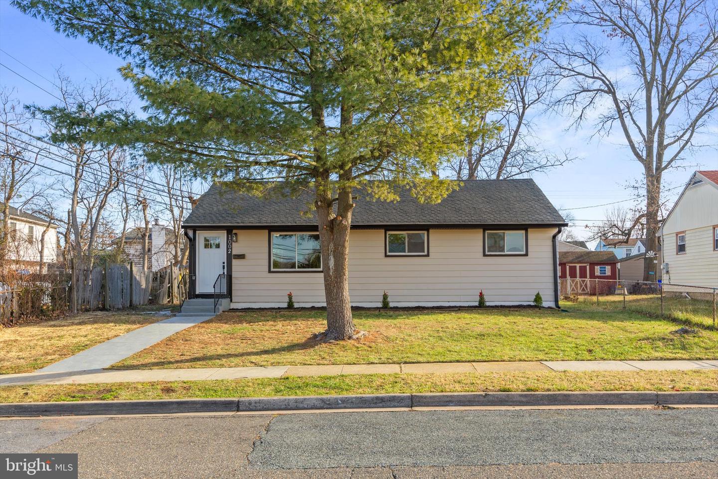 1002 7th Street, Laurel