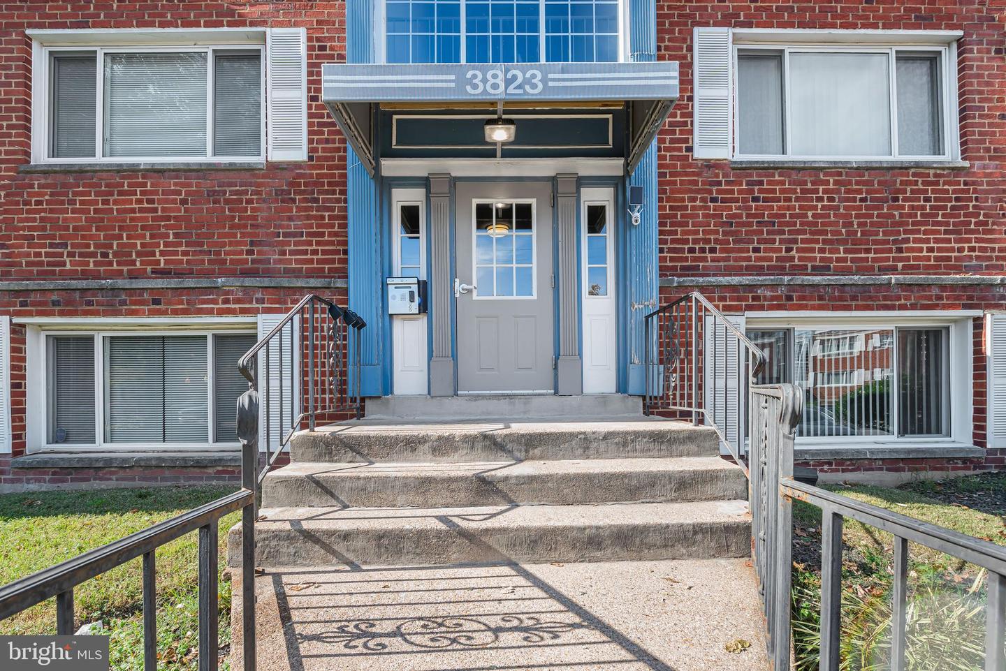 3823 Hamilton Street #b-303