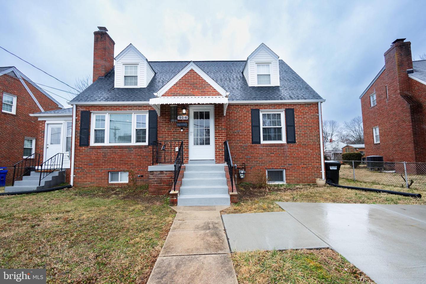 916 Phillip Powers Drive