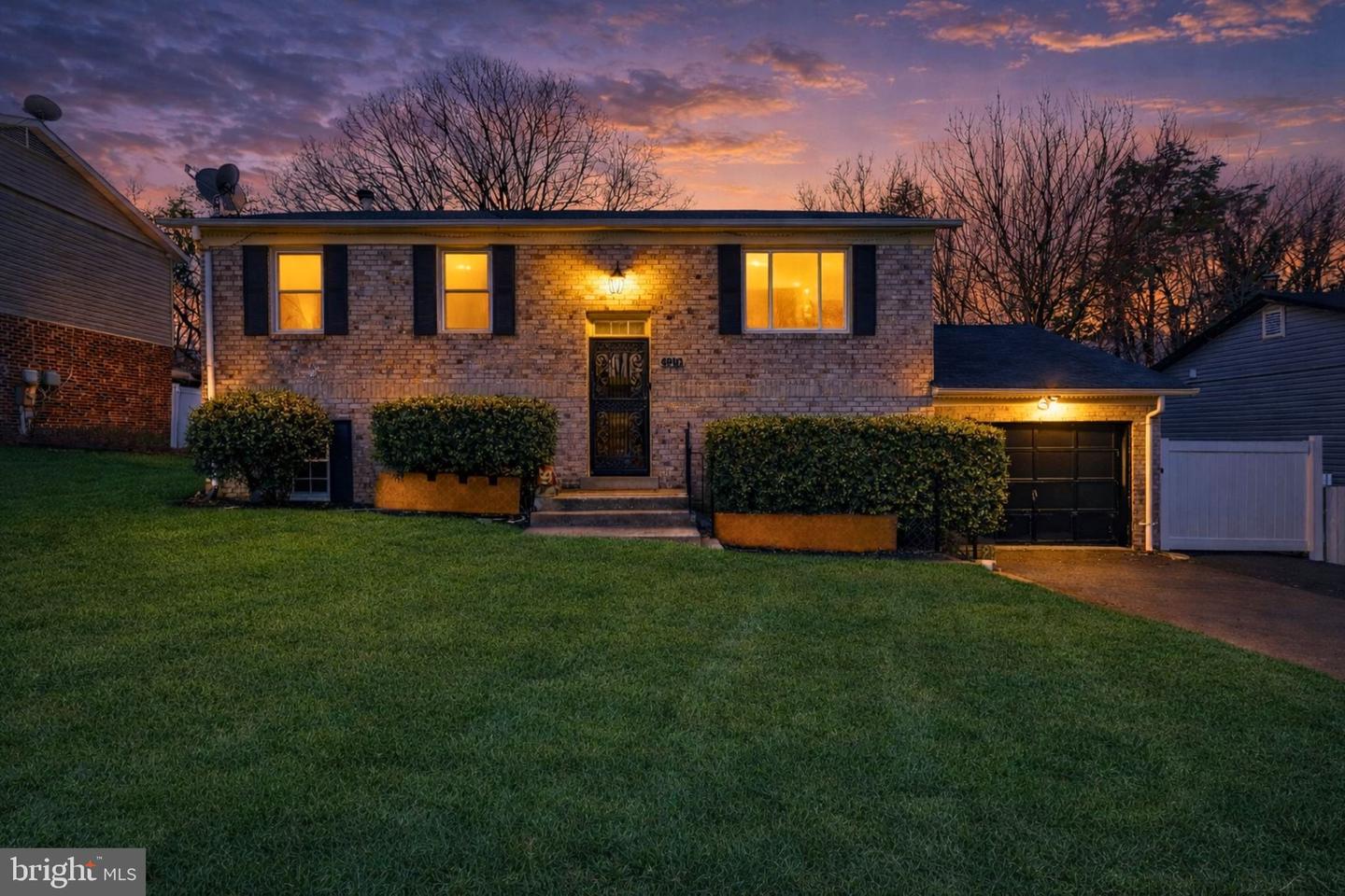 4901 Iverson Place