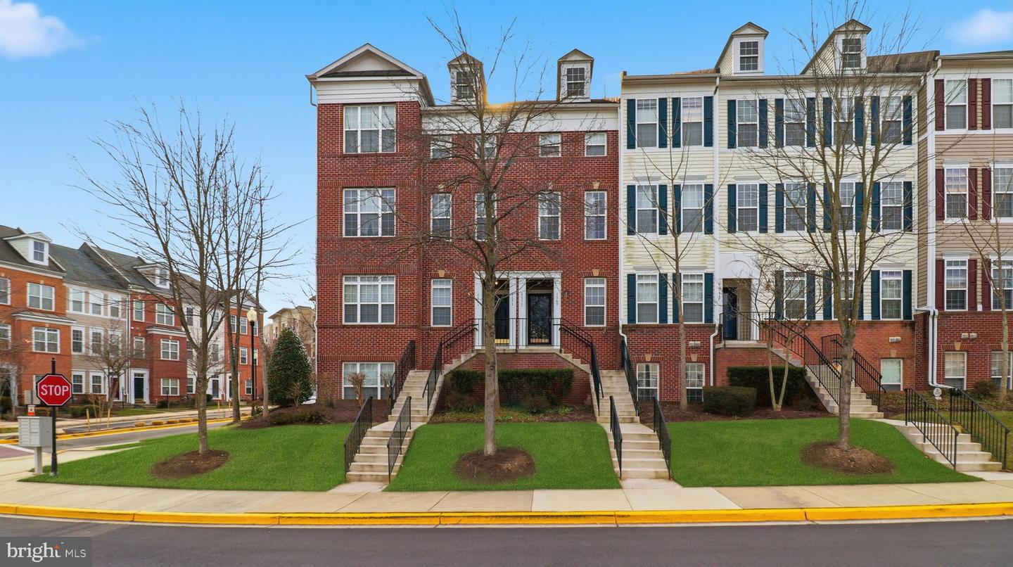 5569 Lanier Avenue #379, Suitland