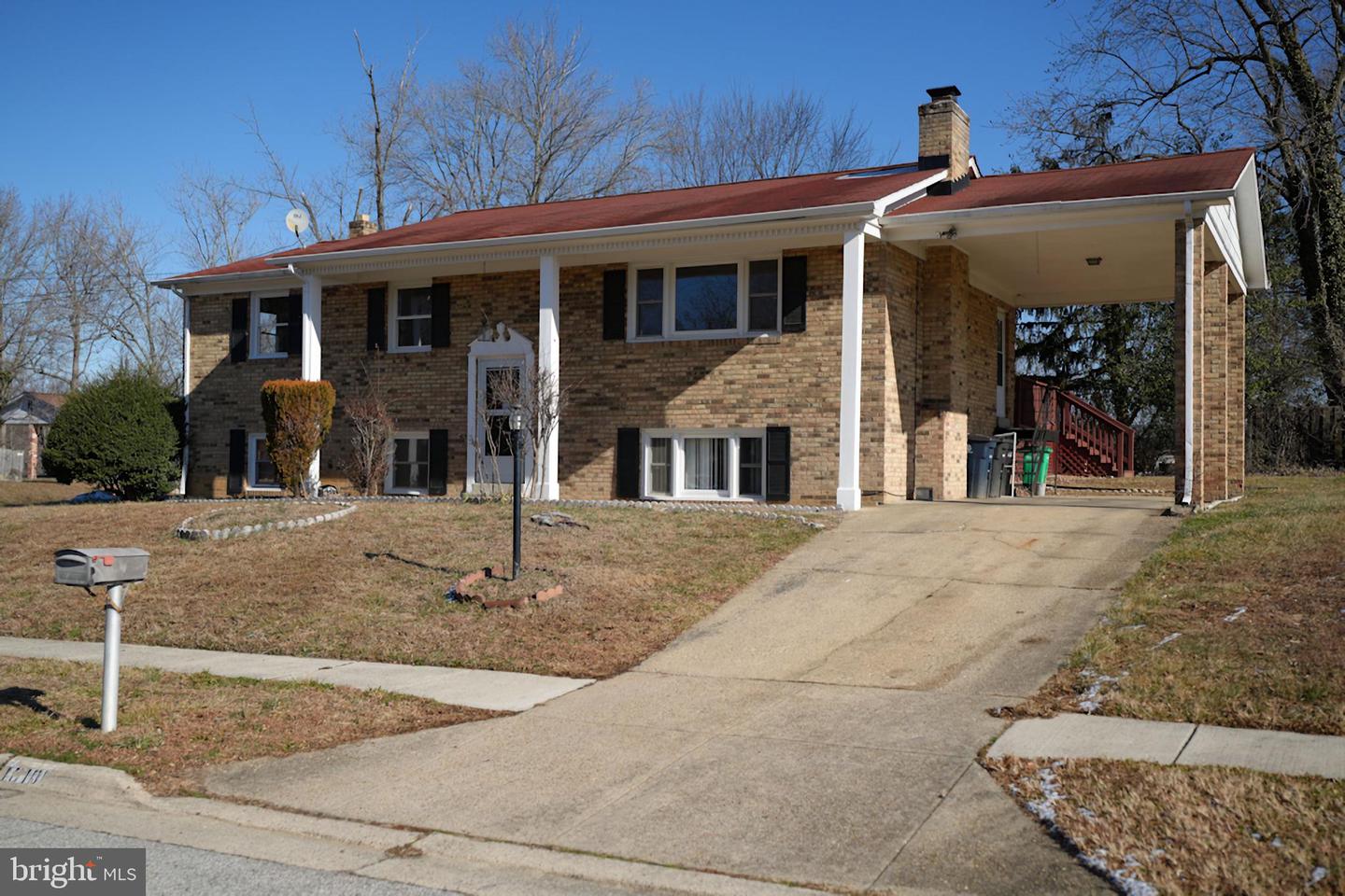 10100 White Avenue, Clinton