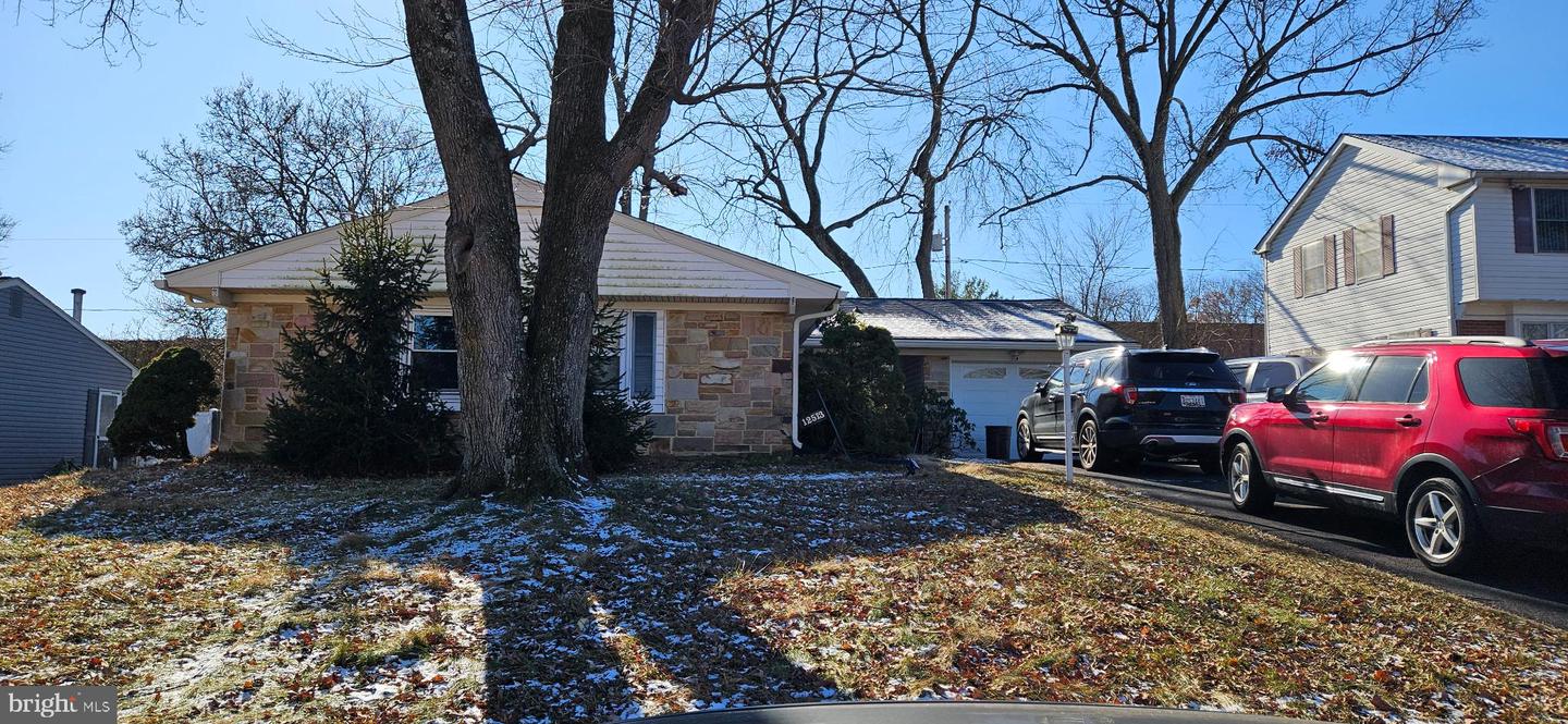 12513 Kemmerton Lane, Bowie