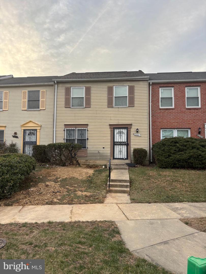 2121 N Anvil Lane