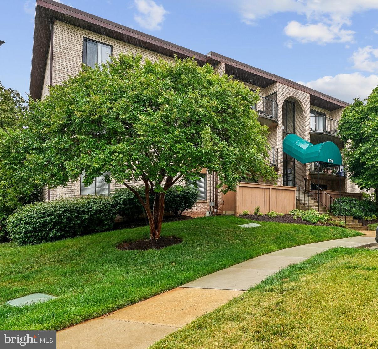 6912 Hanover Parkway #301