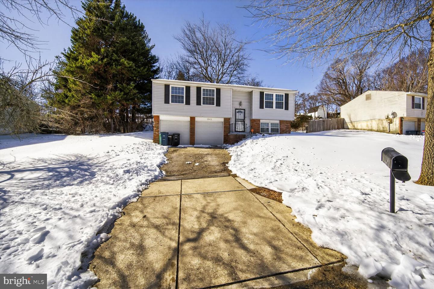 12611 Windbrook Drive, Clinton