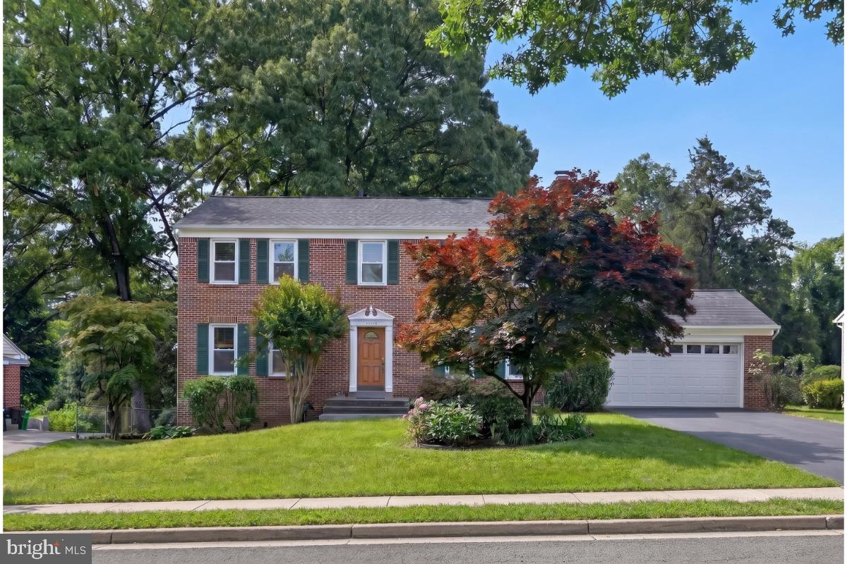 11203 Cedar Lane