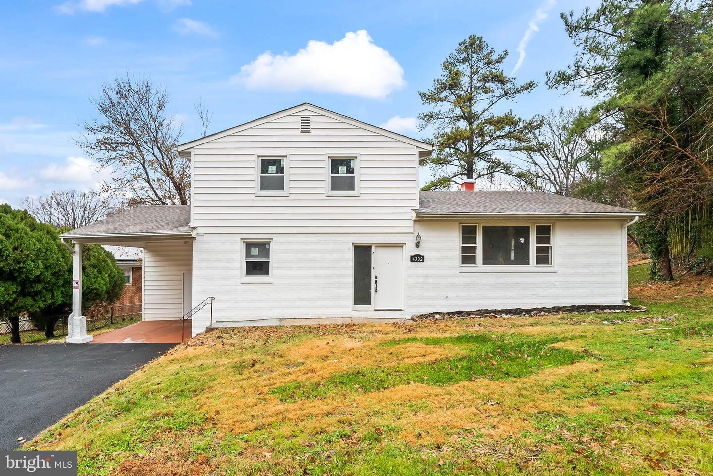 4302 Henderson Road
