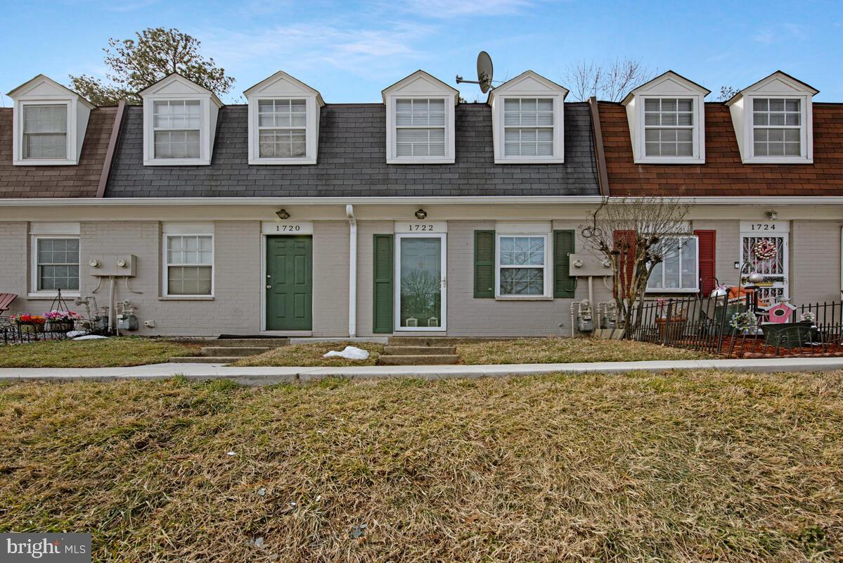 1722 Village Green Drive #a-12