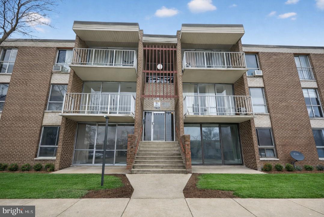 7957 Riggs Road #11
