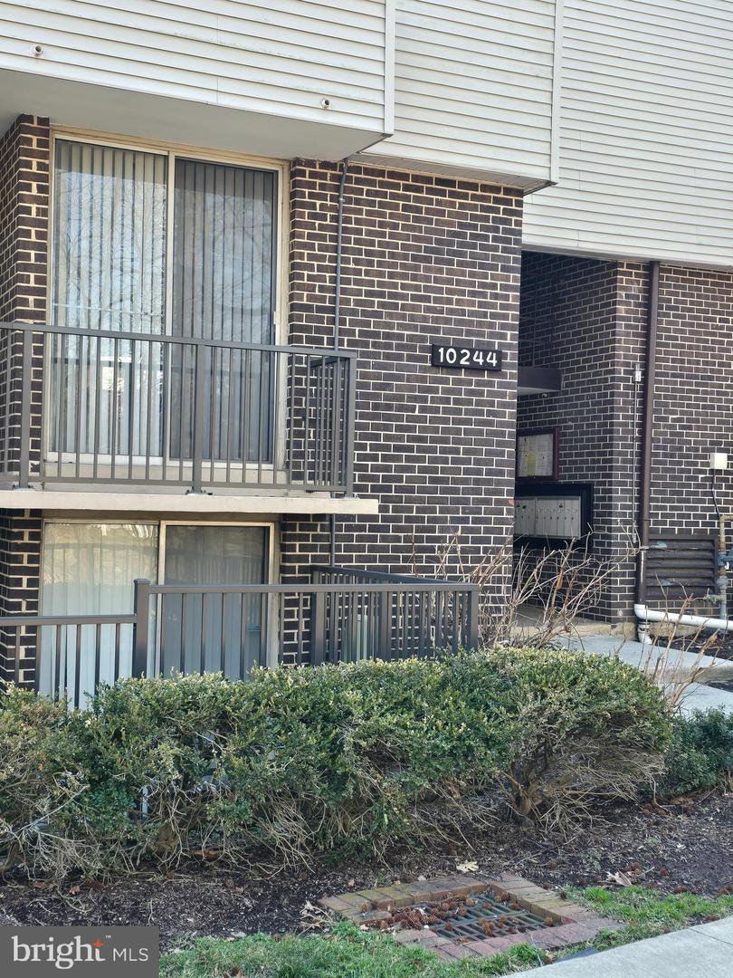 10244 Prince Place #21-202
