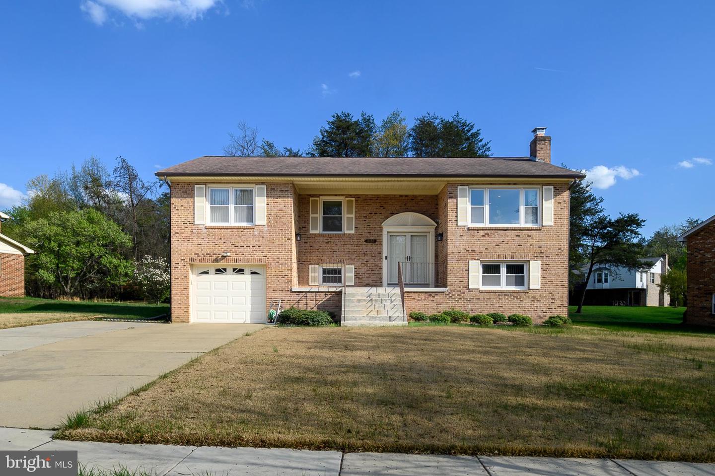 4437 Natahala Drive, Clinton