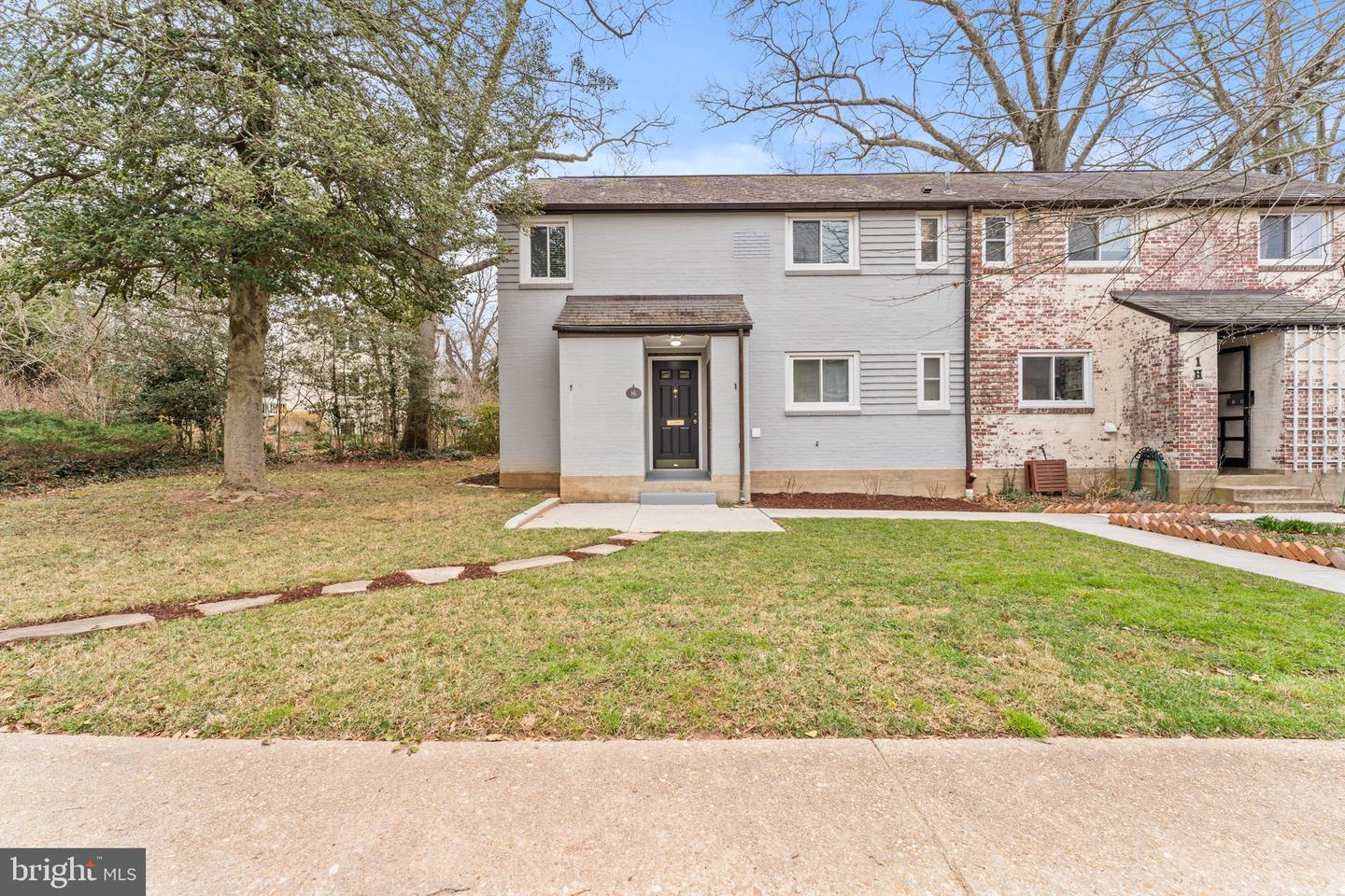 1 Gardenway #g, Greenbelt