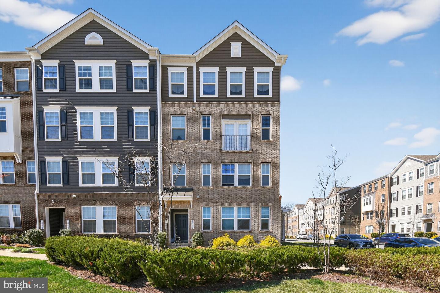 7652 Buzz Aldrin Lane #1826, Lanham