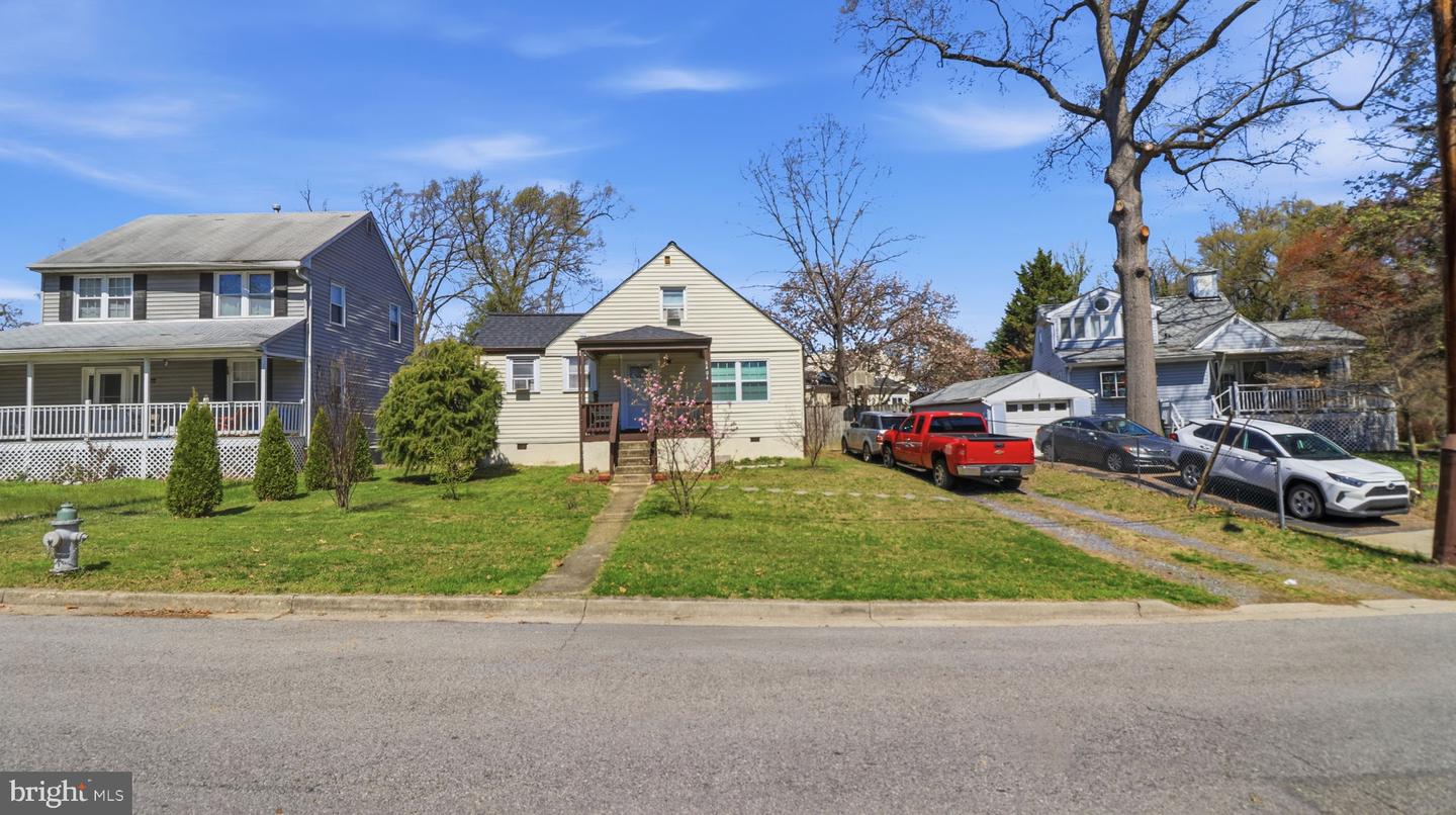 6404 Oliver Street, Riverdale