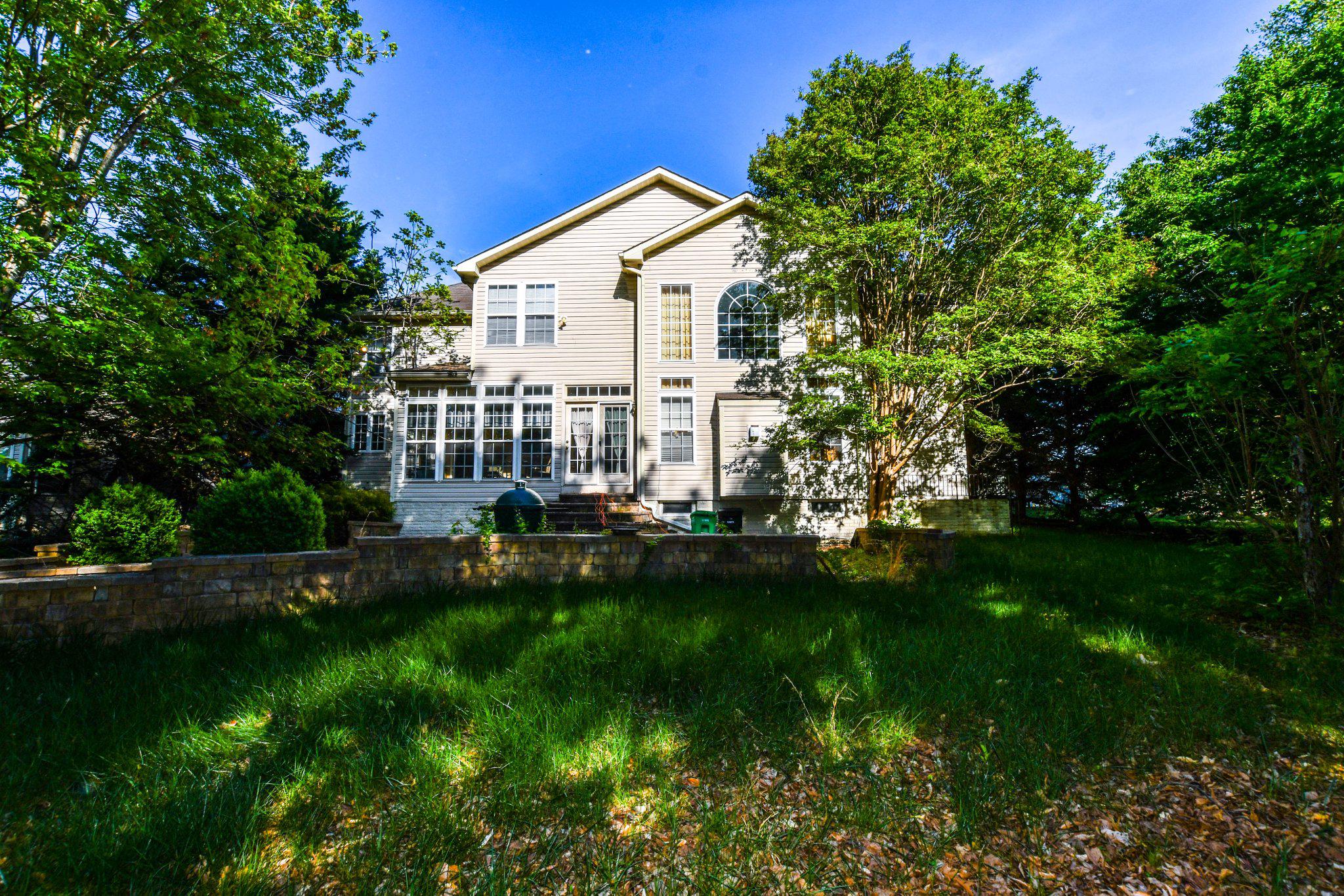 3208 Clavier Place