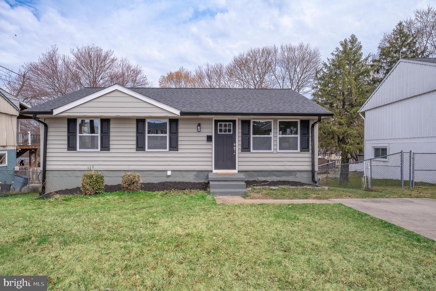 7936 Echols Ave, Glenarden