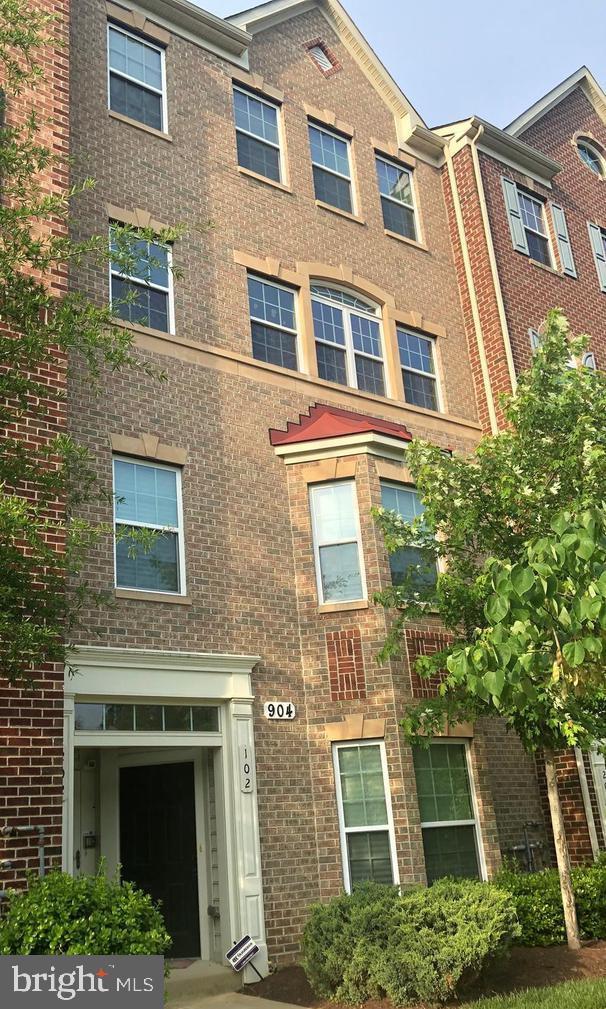 904 Hall Station Drive #102, Bowie