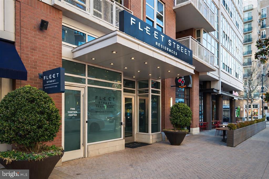 157 Fleet Street #1011