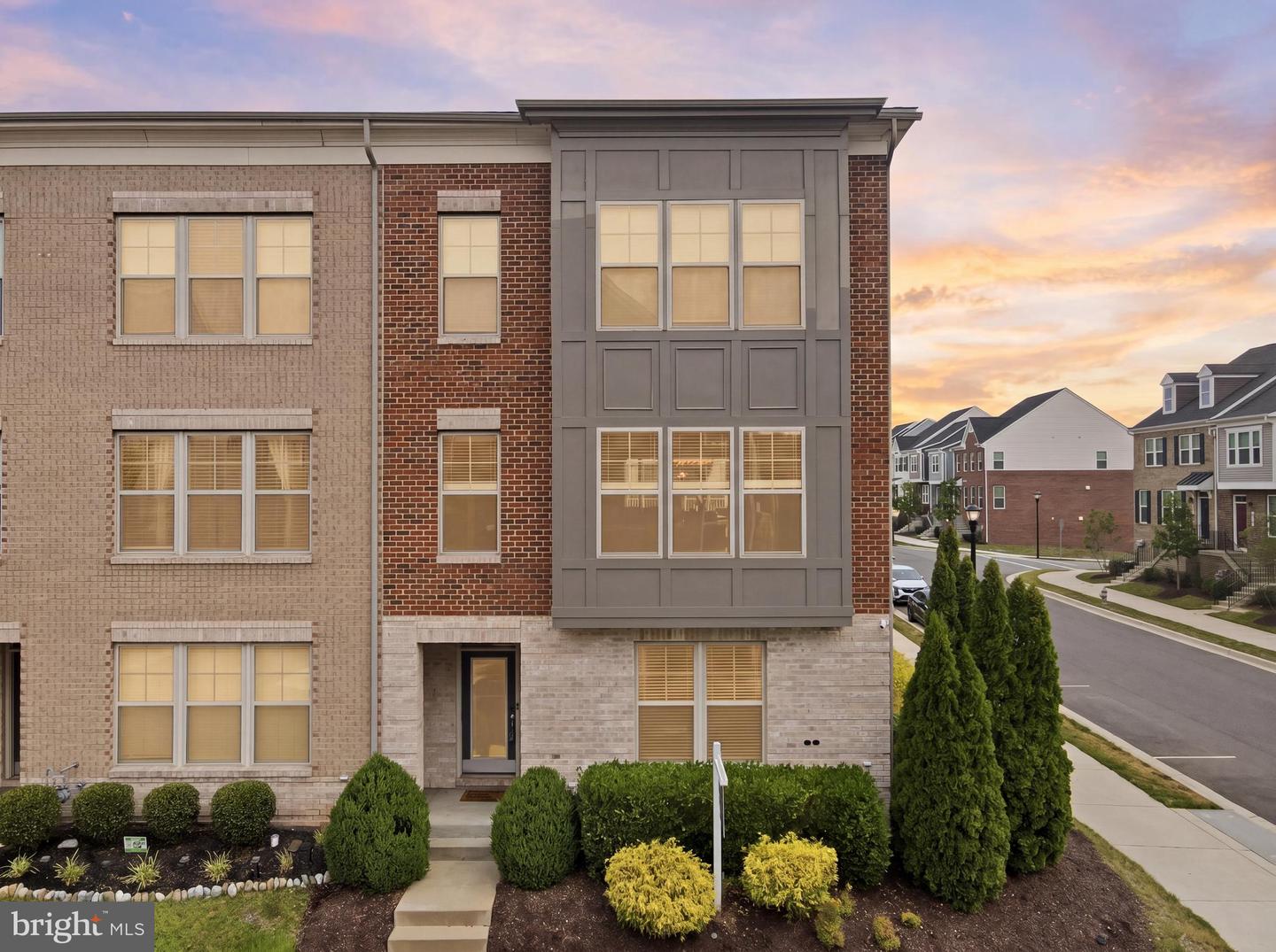 10601 Eastland Circle