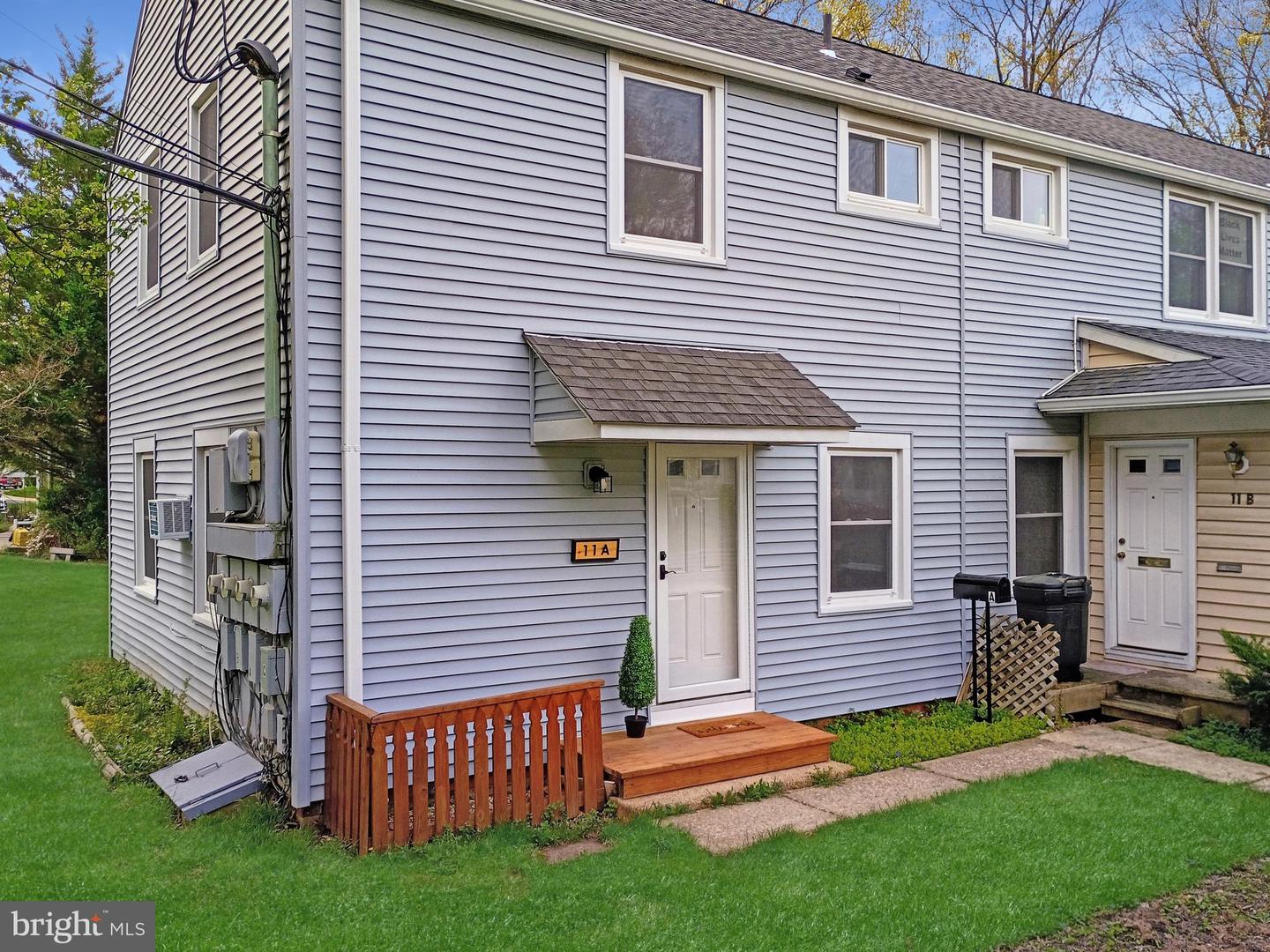 11 Hillside Road, Greenbelt