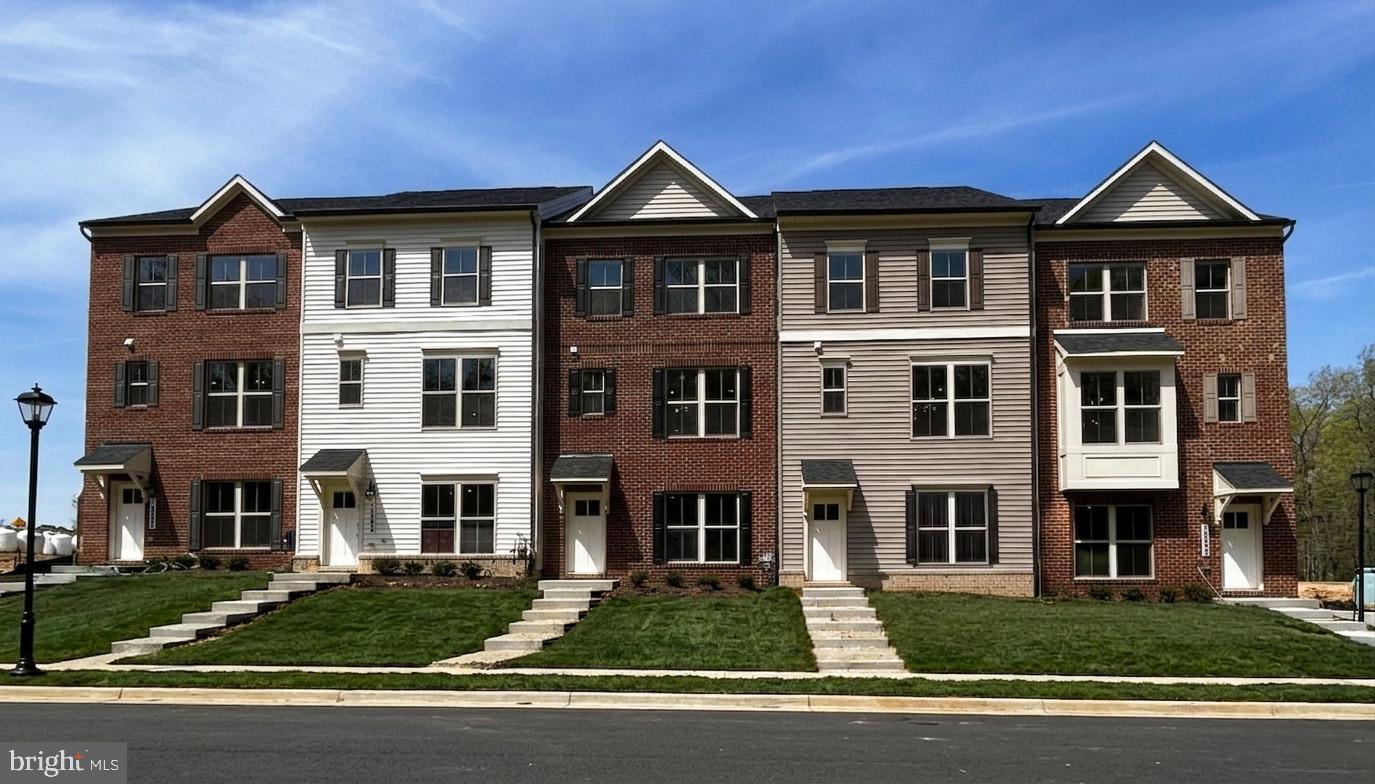 16605 Breezeway Alley