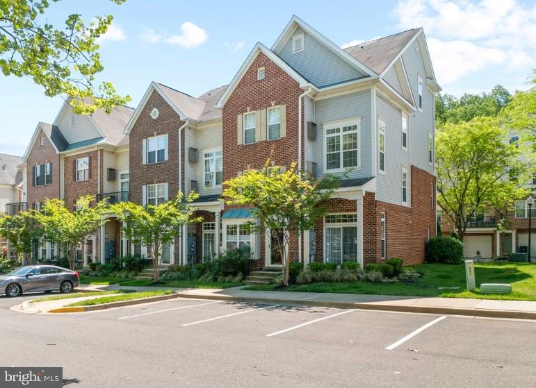 1800 Sycamore Heights Court #64, Bowie