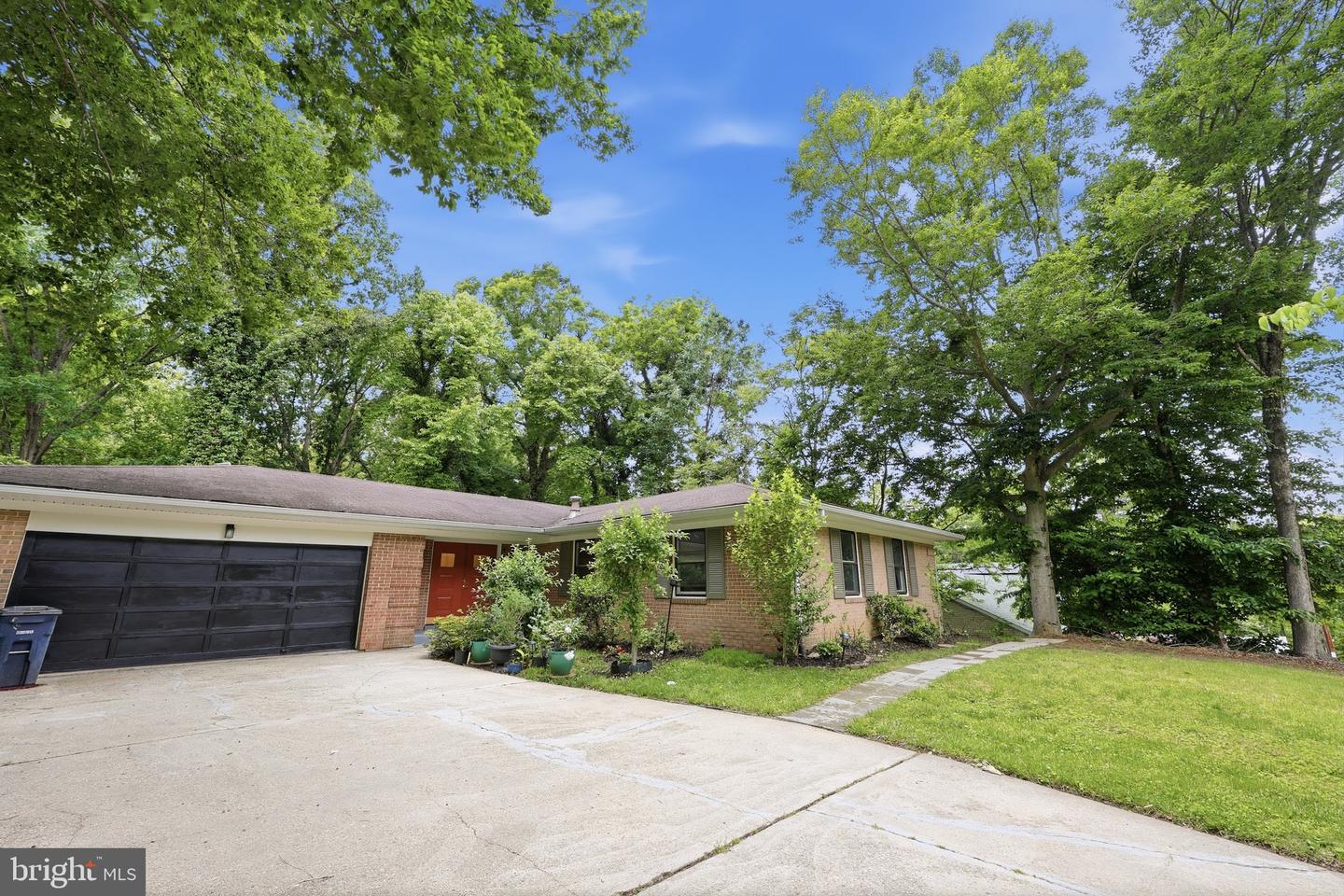 511 Holly Road