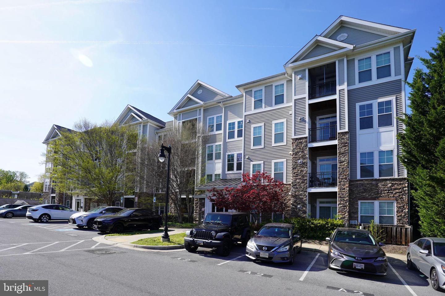 1321 Karen Boulevard #208