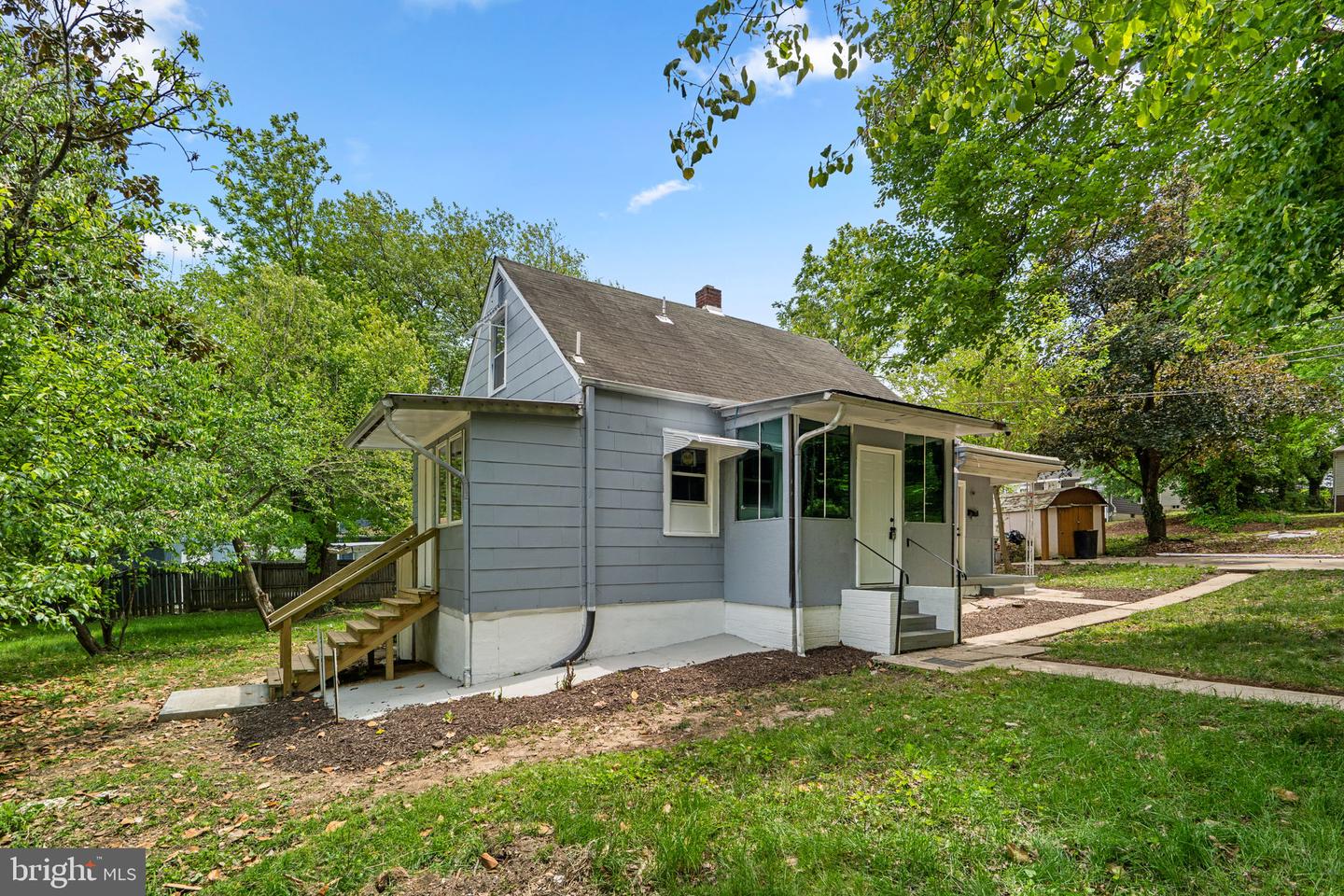 4010 Forest Grove Dr