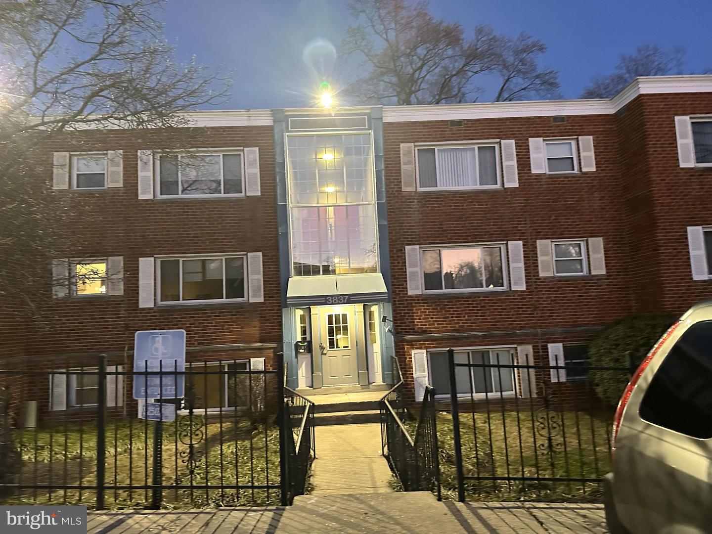 3837 Hamilton Street #201
