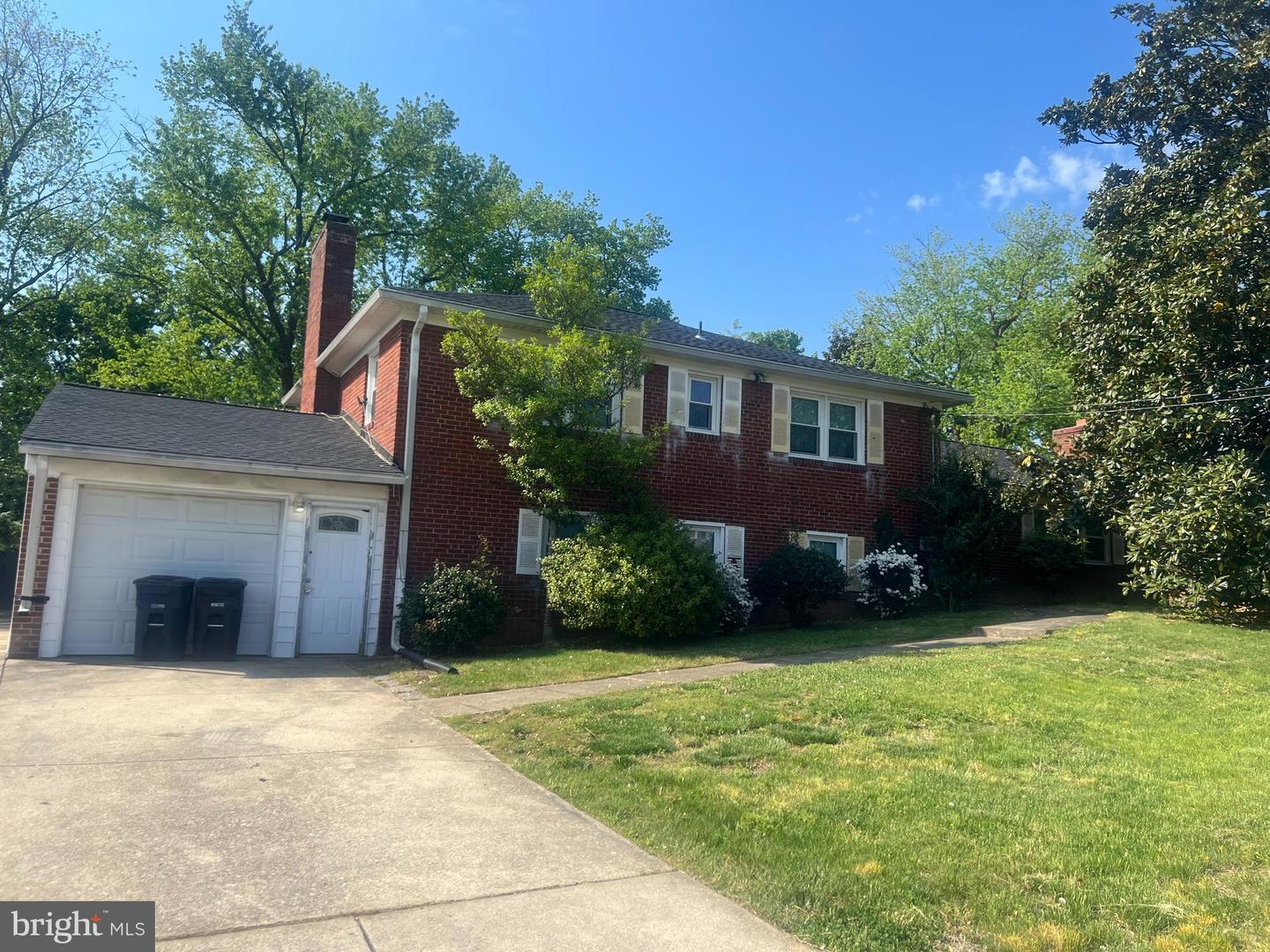 6003 Bedford Lane, Clinton