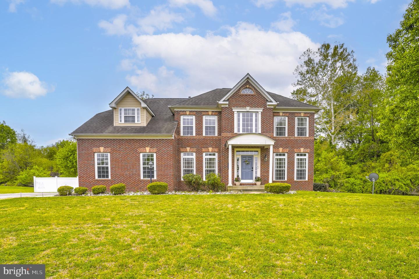 1507 Saint Albans Lane