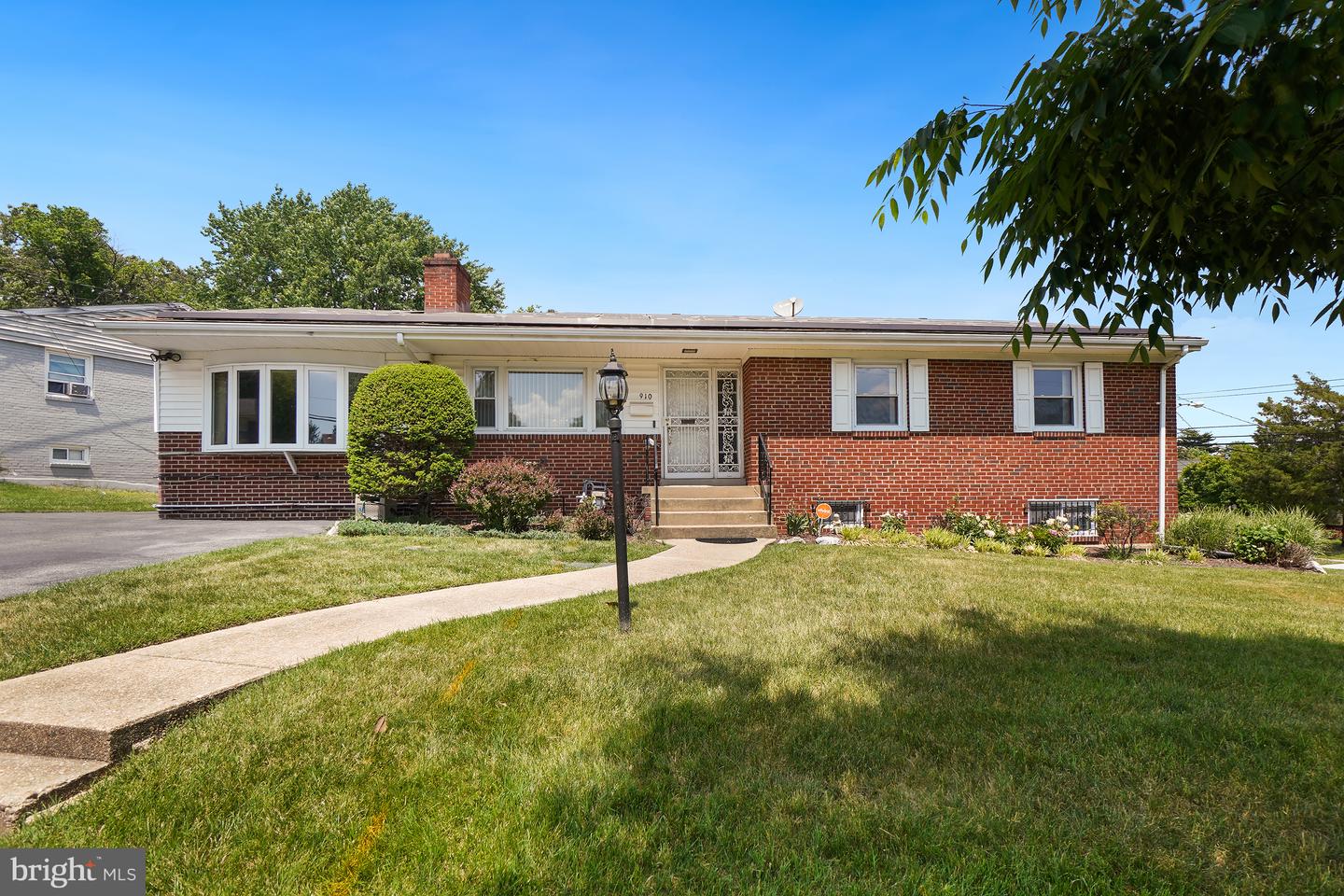 910 Luray Place, Hyattsville
