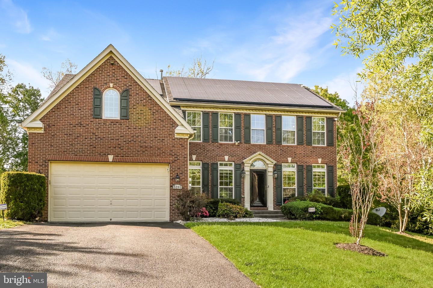 5201 Chestnut Manor Court
