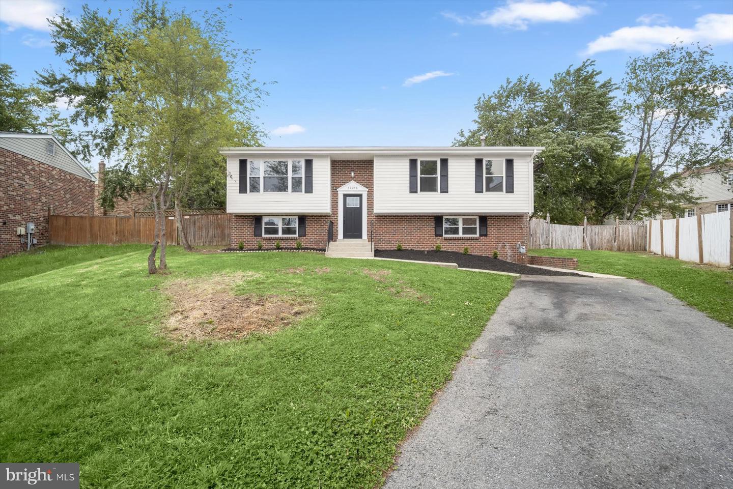 12216 Birchview Drive, Clinton